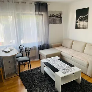 Apartment Bei Daniel Am Dortmunder Flughafen, Dortmund